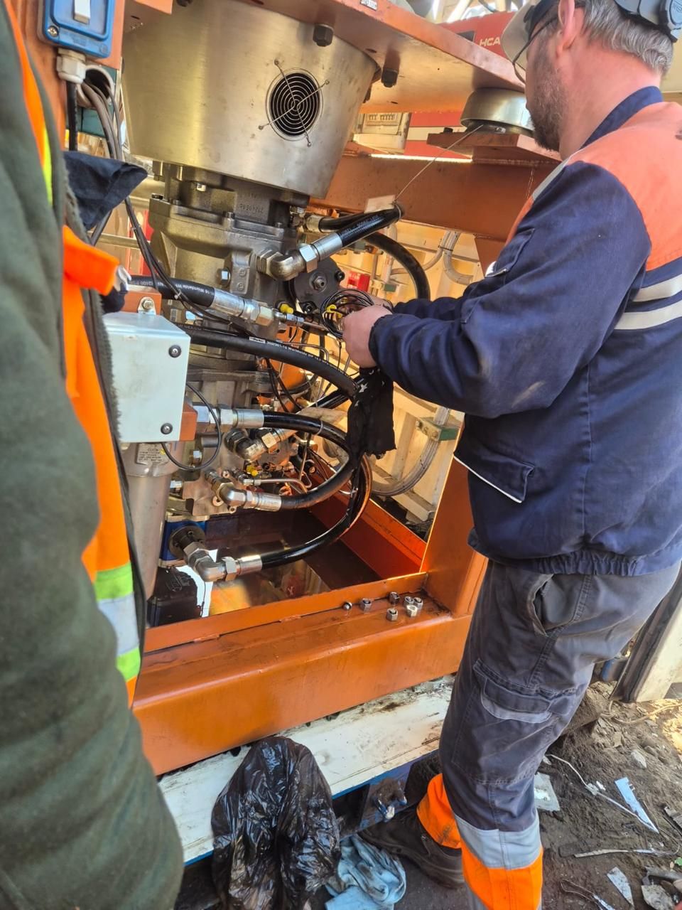 Técnico en unidad hidráulica